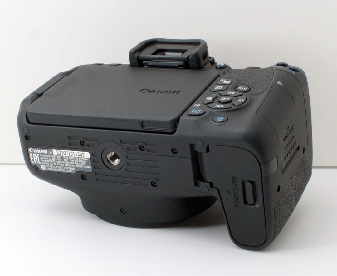 ★Canon EOS kiss X9i★Wi-Fi内蔵●超望遠レンズ●高速AF●