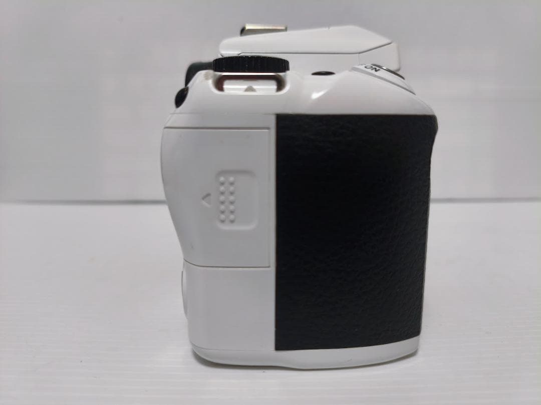 「ややなみん」【黒死病対策済】PENTAX K-r ホワイト