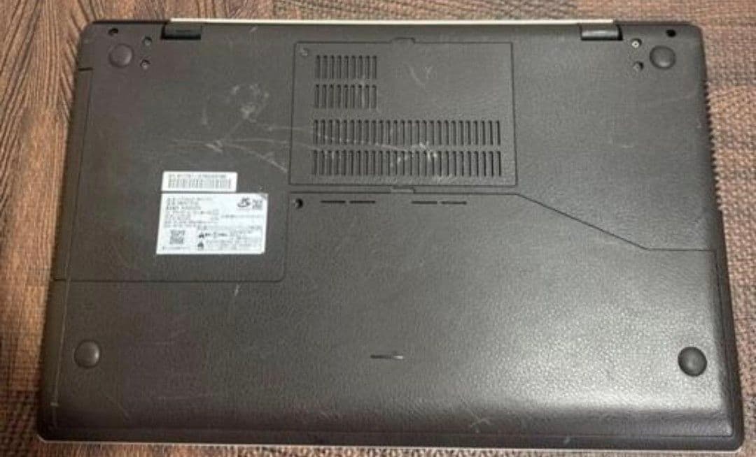 富士通 大画面ノートPC Ryzen7 5700u