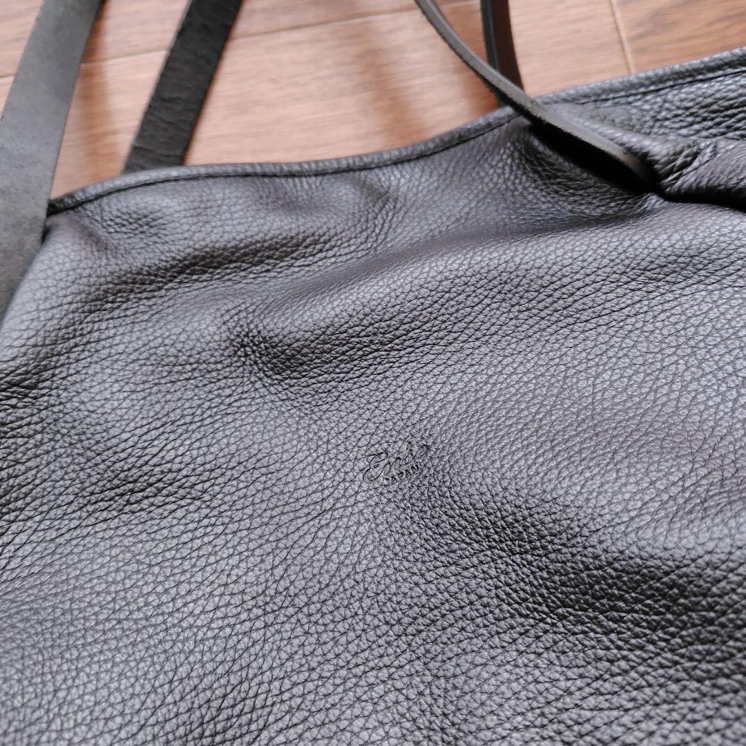 黒 レザー ショルダーバッグ