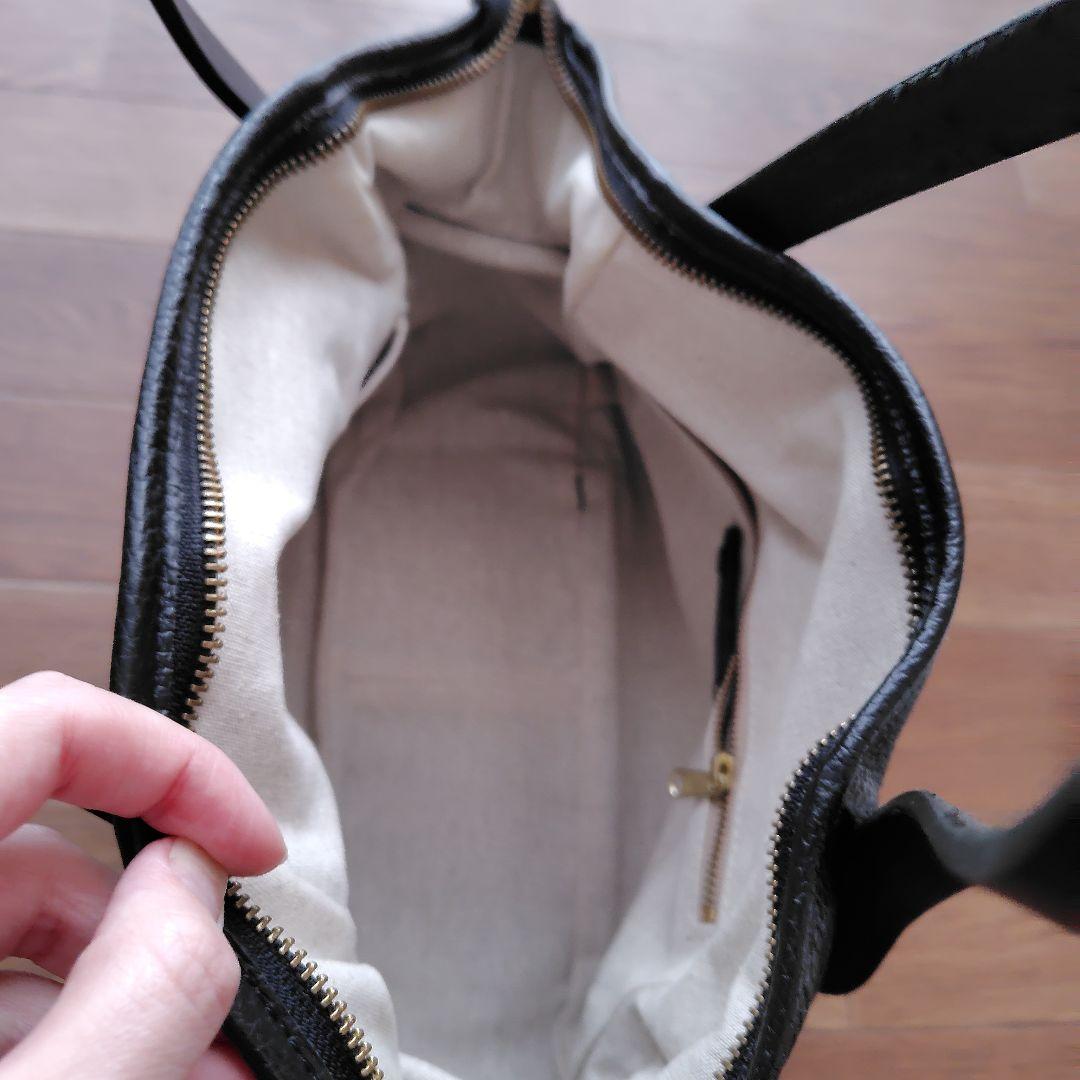 黒 レザー ショルダーバッグ