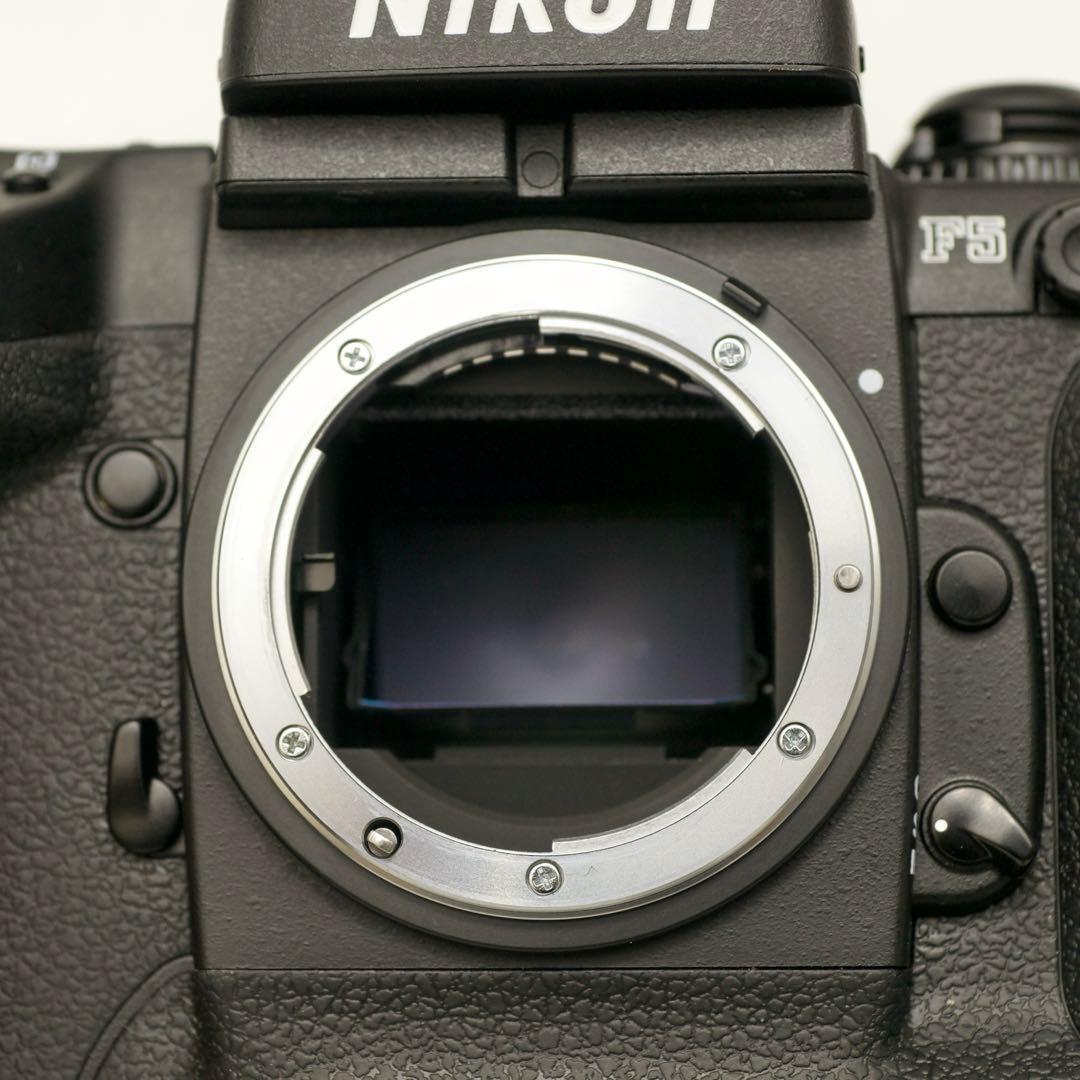 美品 完動品 Nikon F5アクセサリーセット