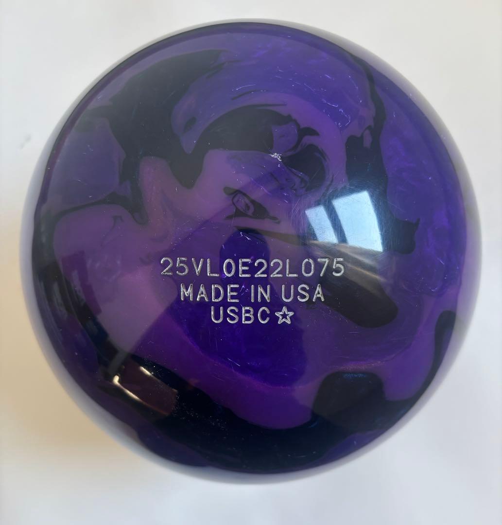 ストーム ロックオン ボウリングボール 15.2ポンド プラグ済