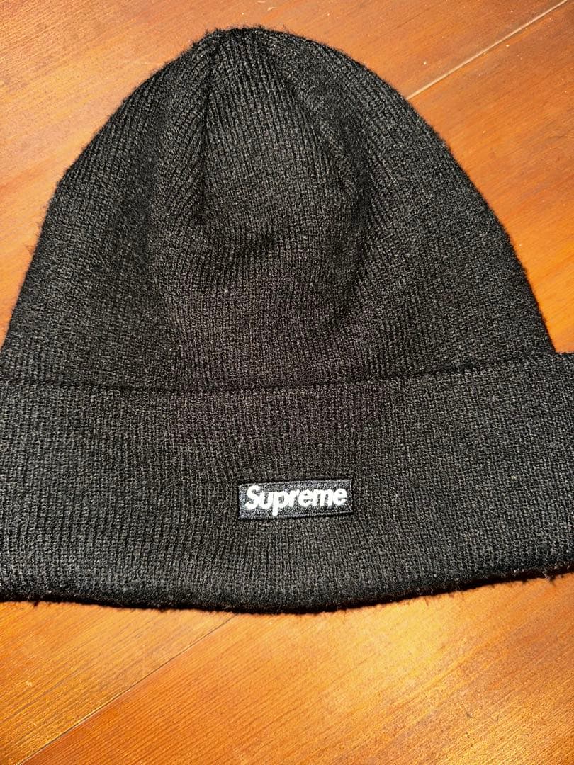 Supreme 黒 ニット帽　ツノロゴ
