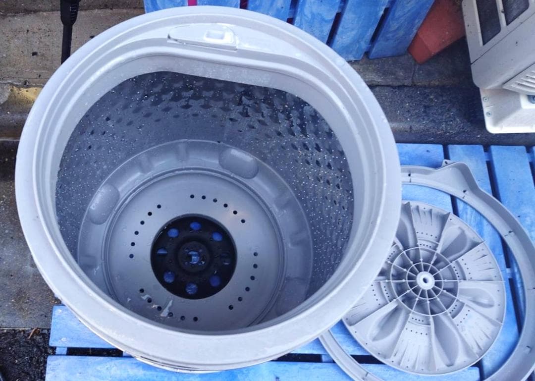 ★エリア内送料無料　分解清掃済　comfee CAC06W70U/EWW-JP★