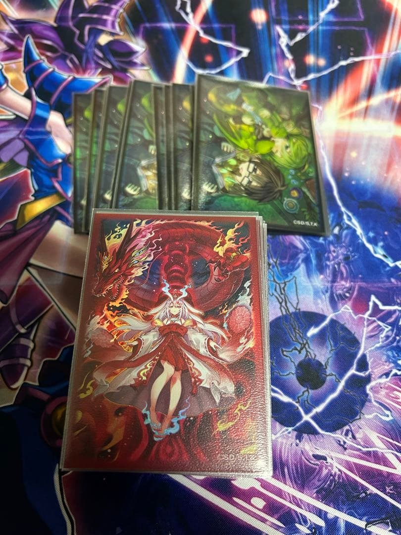 ラビュリンス　優勝構築　高レア　3重スリーブ付き