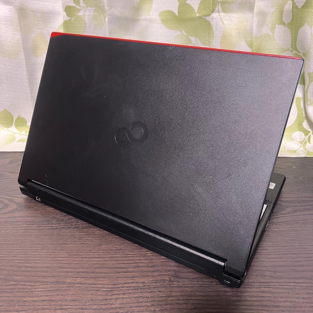 コスパ◎富士通LIFEBOOK✨SSD256GB☆10世代Core i3☆8GB