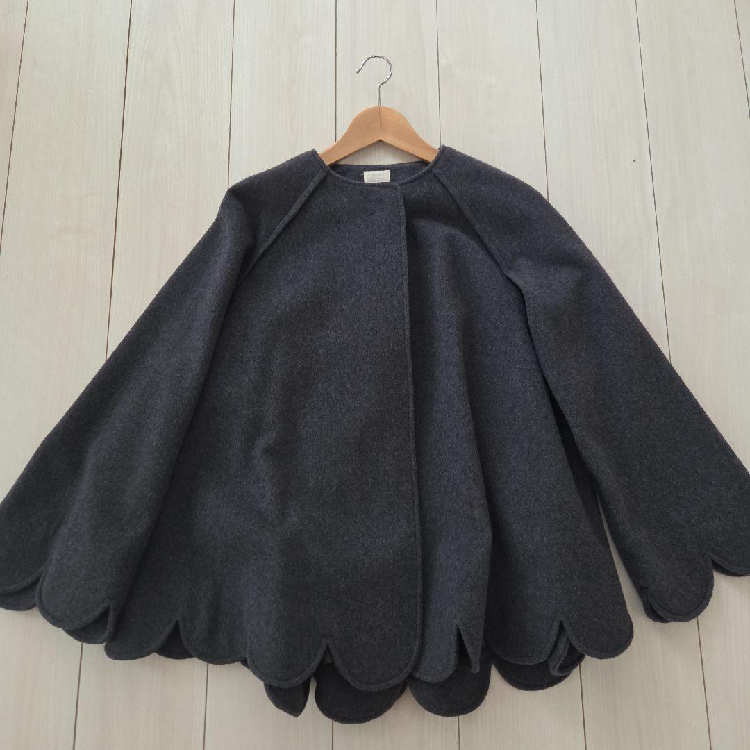 cygne シーニュ　スカラップケープsophie 　ポンチョ　グレー　サイズ0