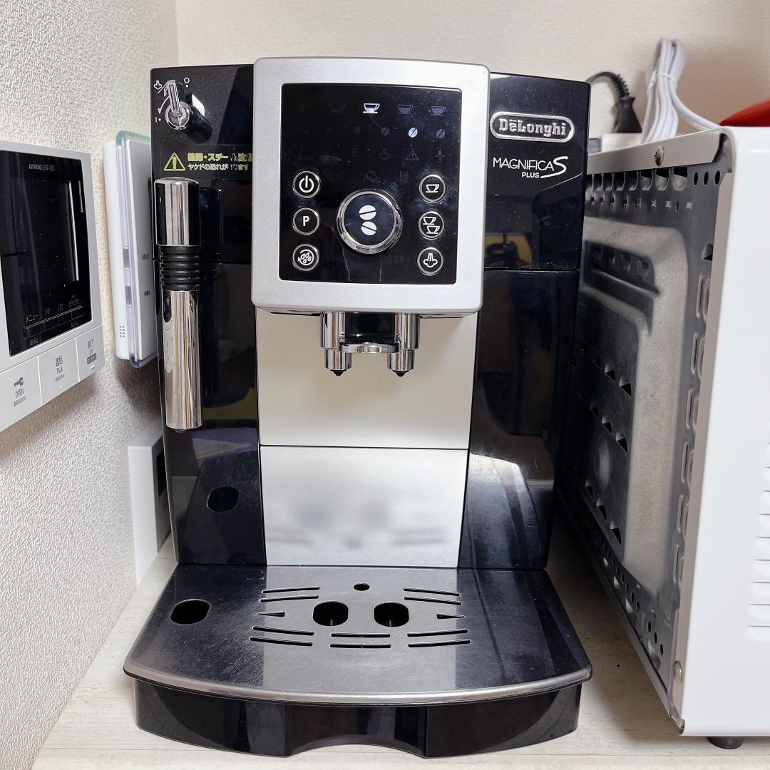 DeLonghi デロンギ ECM23120 マグニフィカS エスプレッソマシン