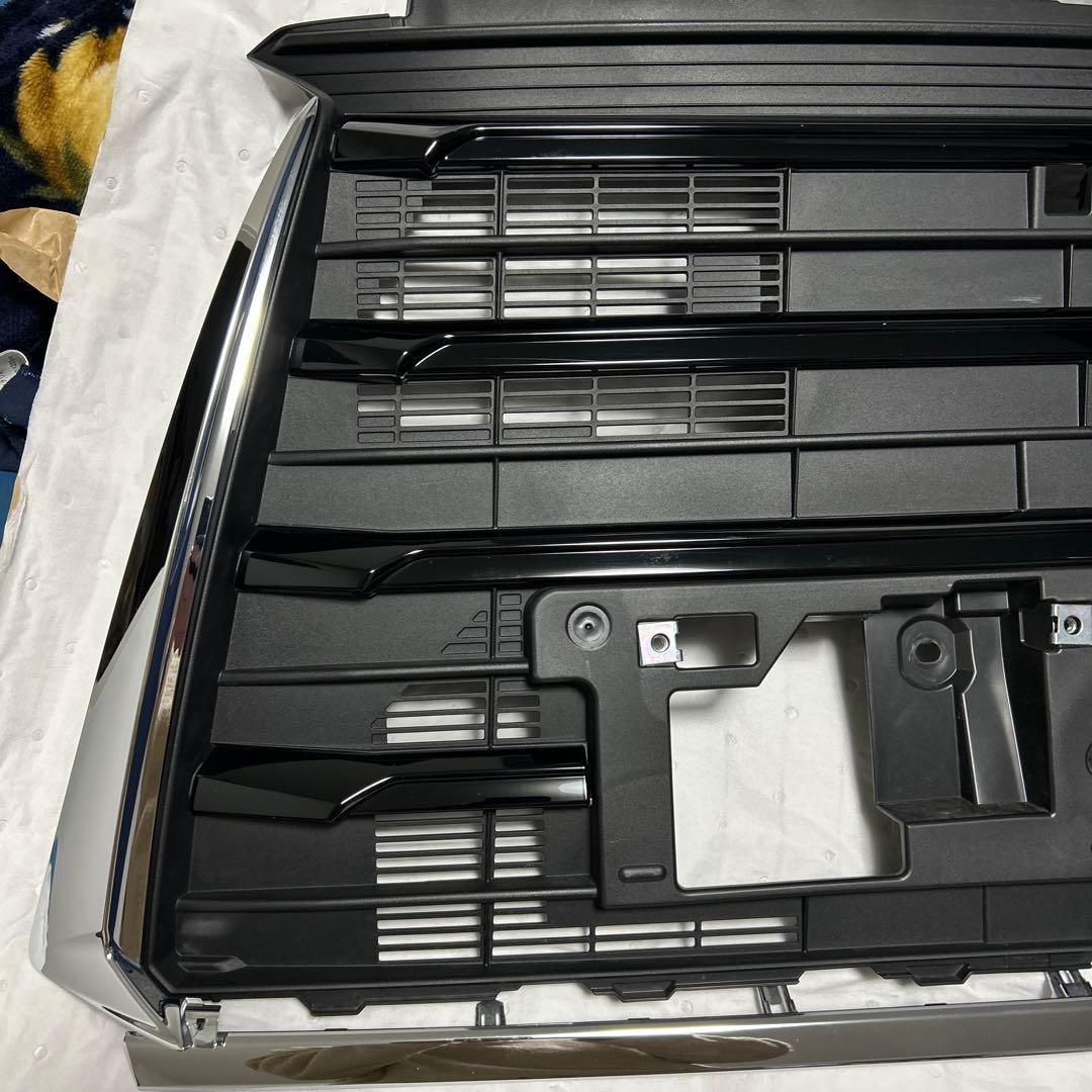 タントカスタム LA660S フロントバンパー グリル&モールセット