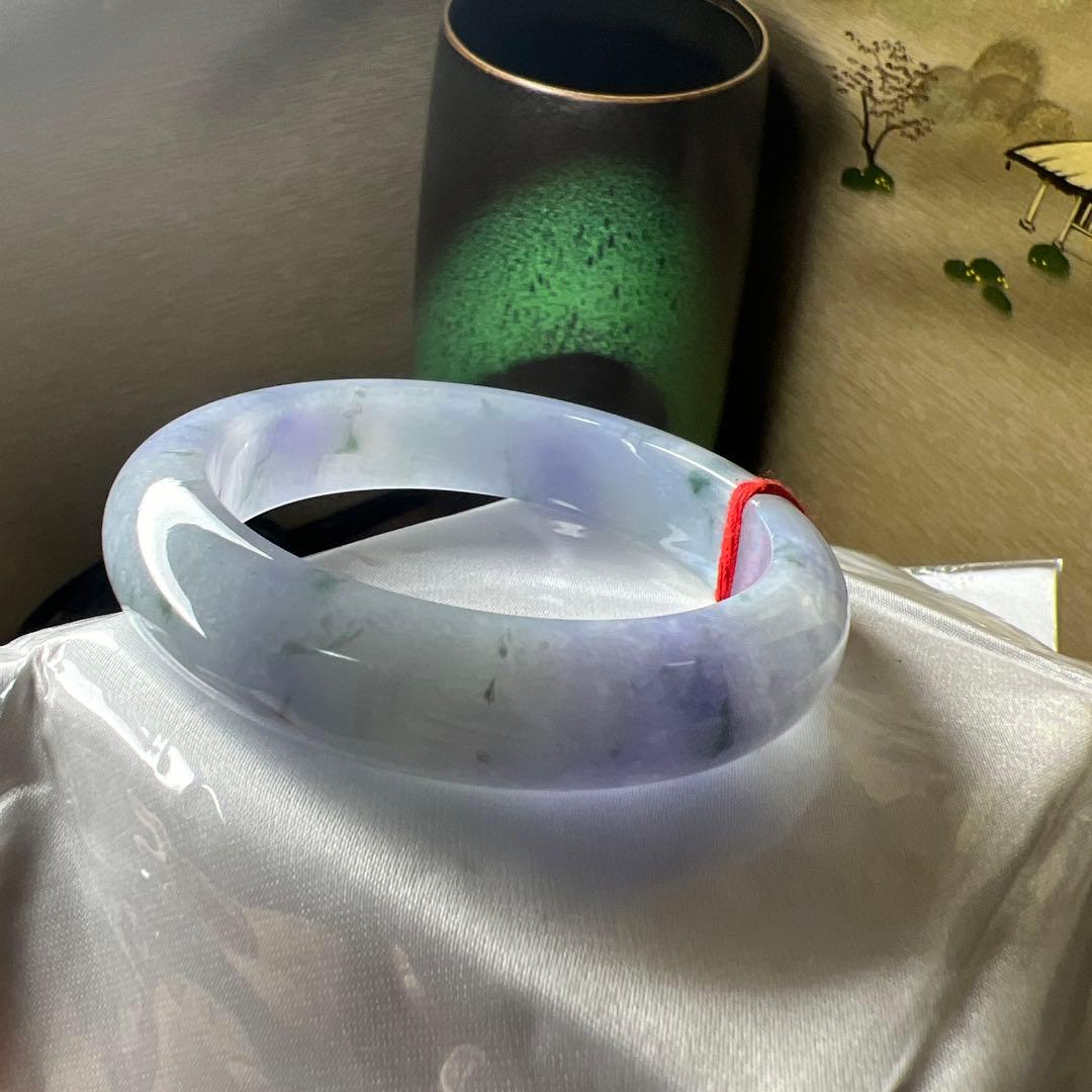 本翡翠、レアラベンダー緑花柄バングル　〜56