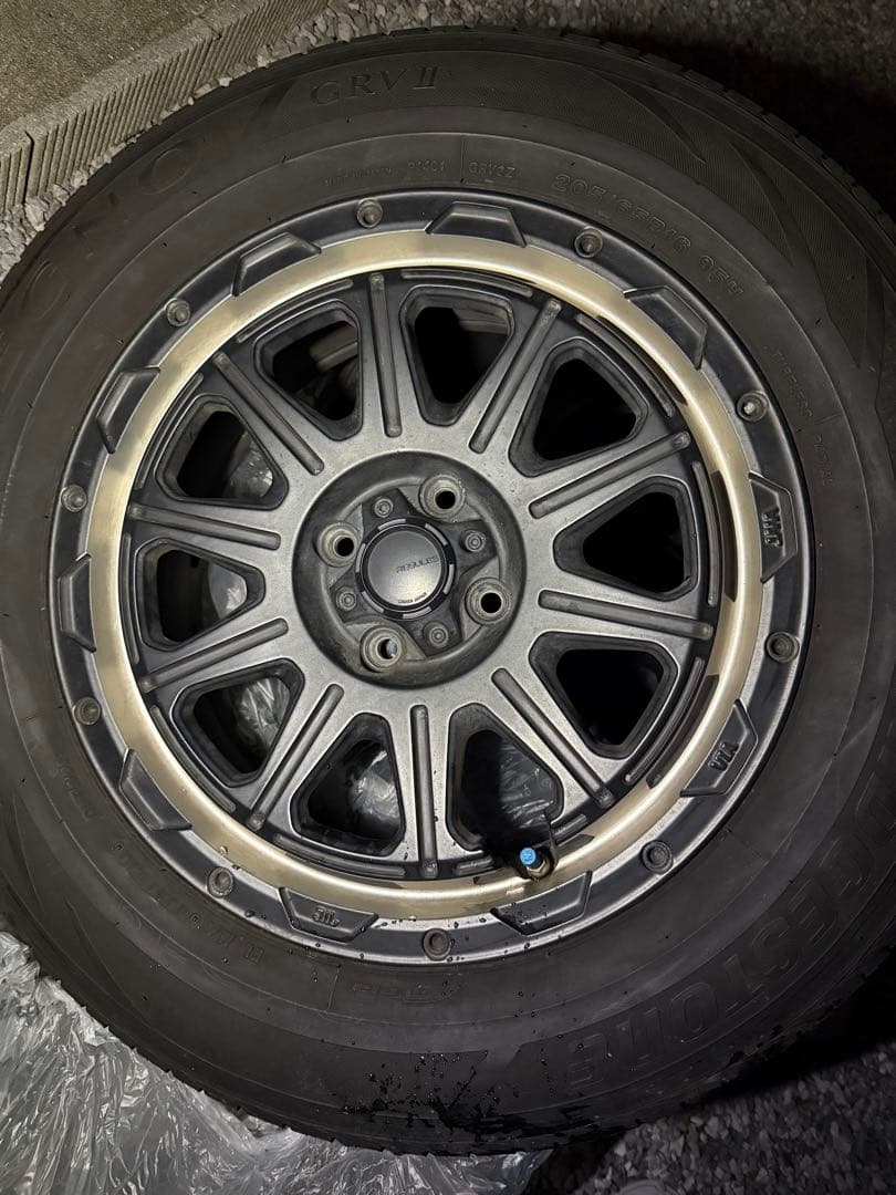 ①ライズ 205/65R16 REGNO GRV2 レグルス ホイールセット
