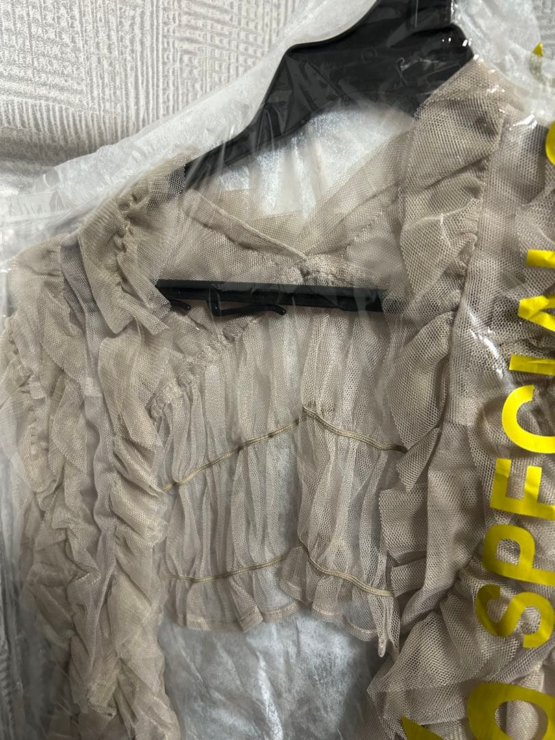 niana Many wayフリルドレス 3点セット ブラック✖️ベージュ