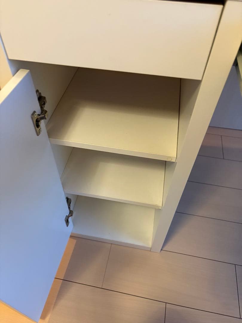 IKEA 勉強机　ホワイトデスク 収納付き