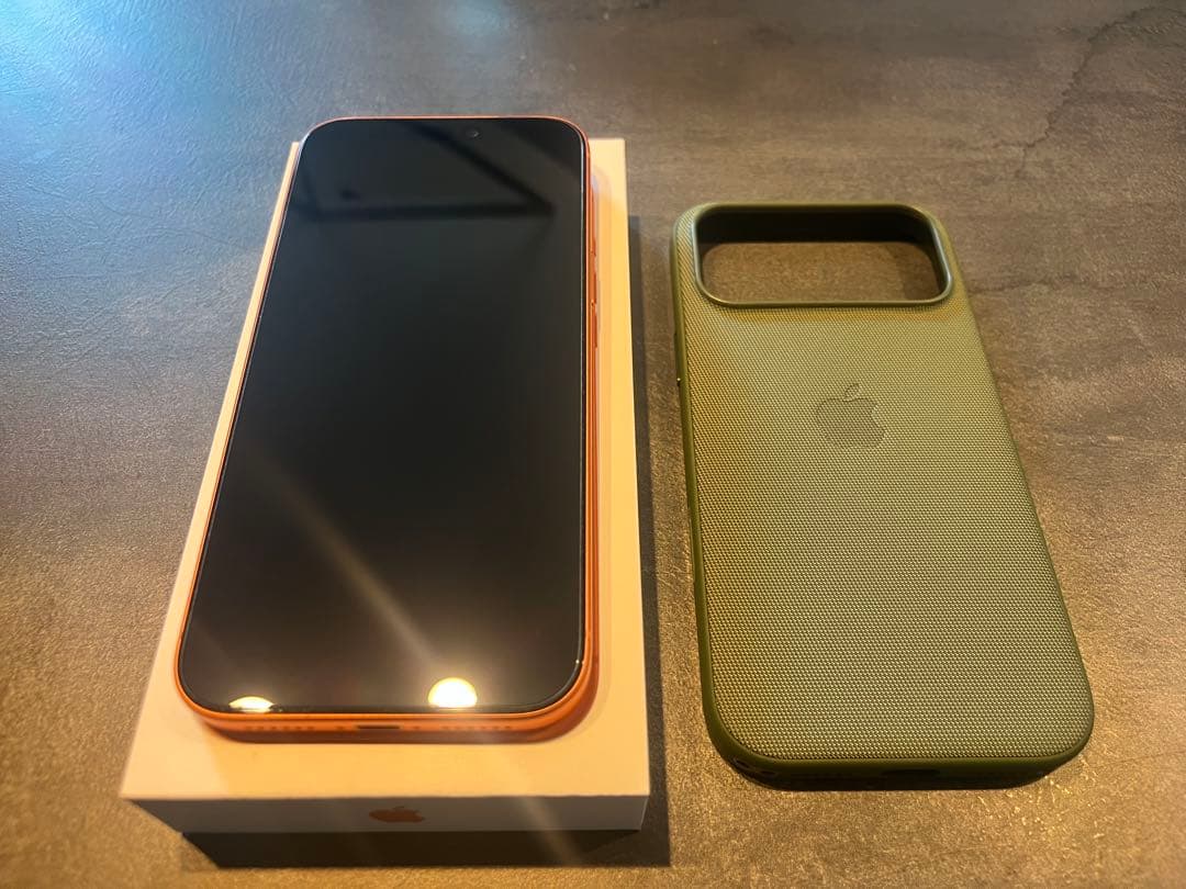 【極美品】iPhone17promax 1TB 保護フィルム 純正ケース付