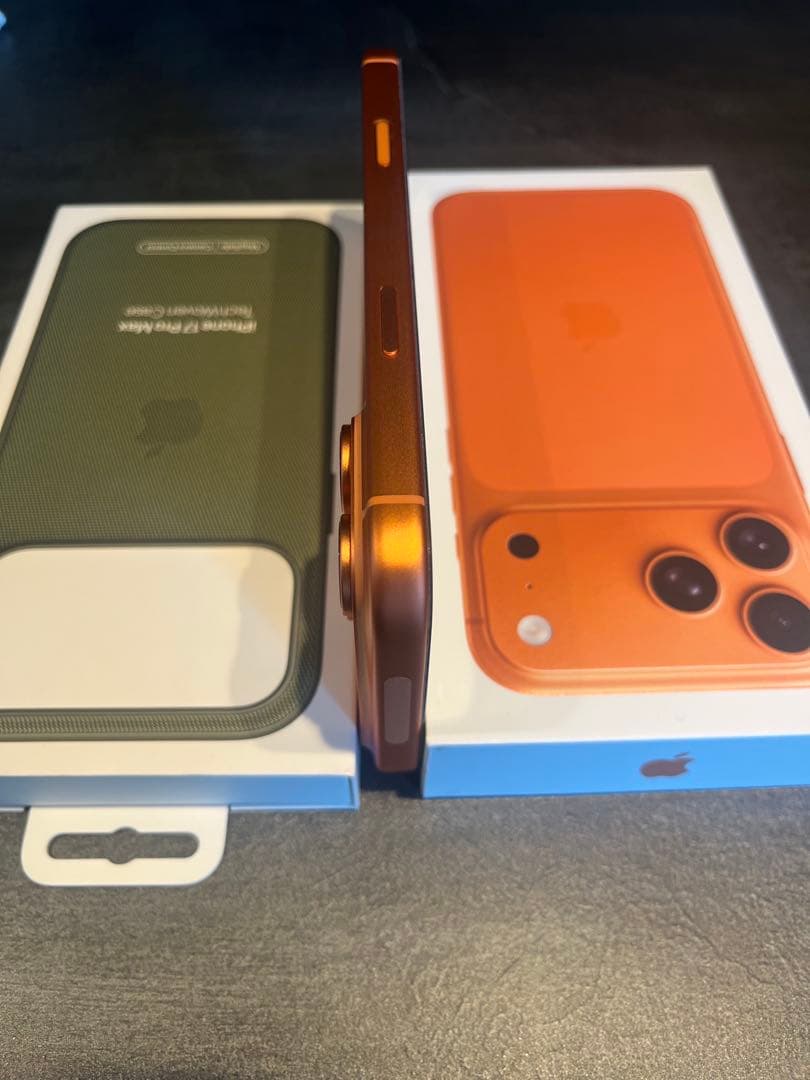 【極美品】iPhone17promax 1TB 保護フィルム 純正ケース付