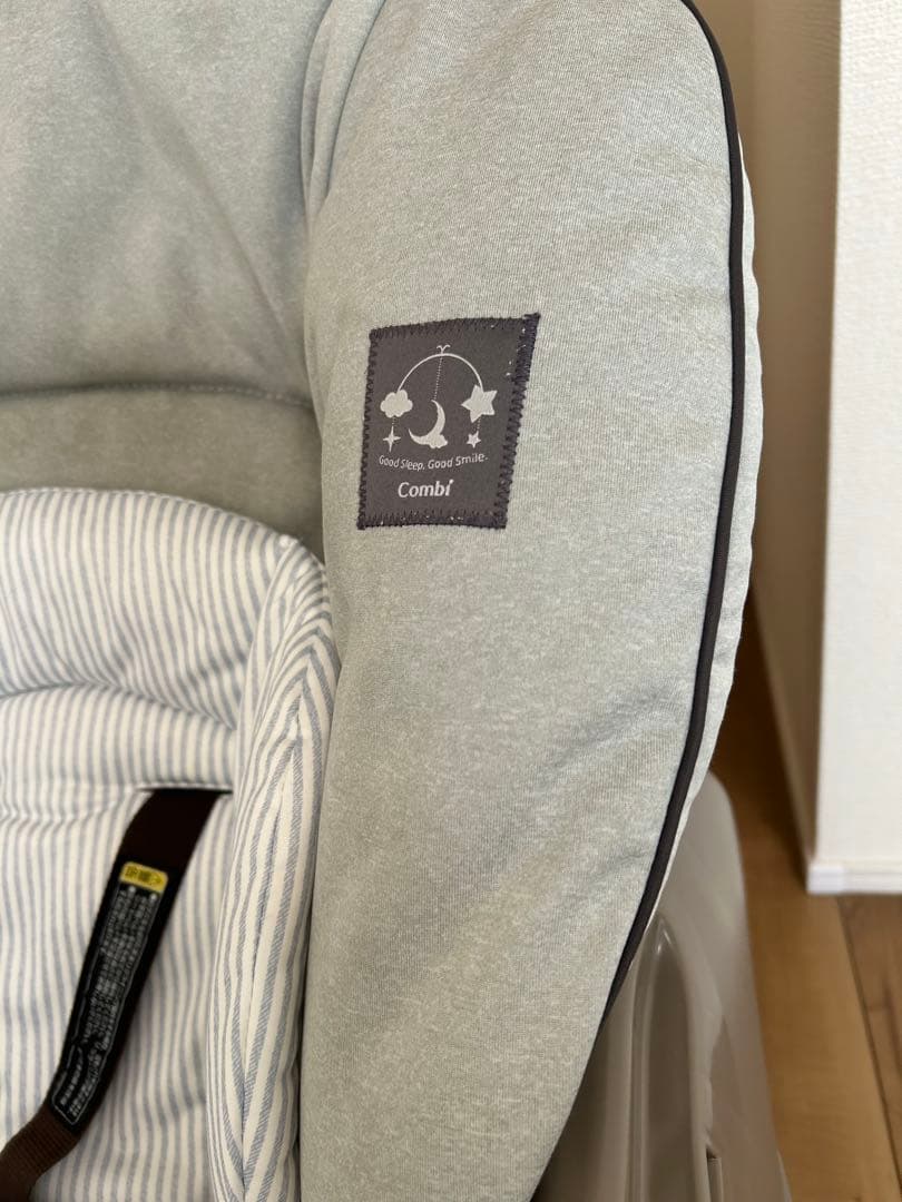 コンビ　スイングベッド&チェアー　手動