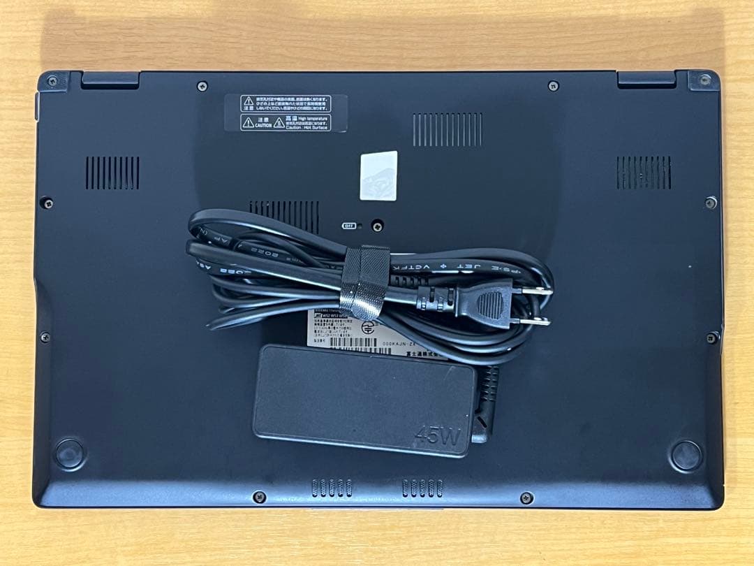 Fujitsu Lifebook U9312/J i5第12世代／オフィス付き