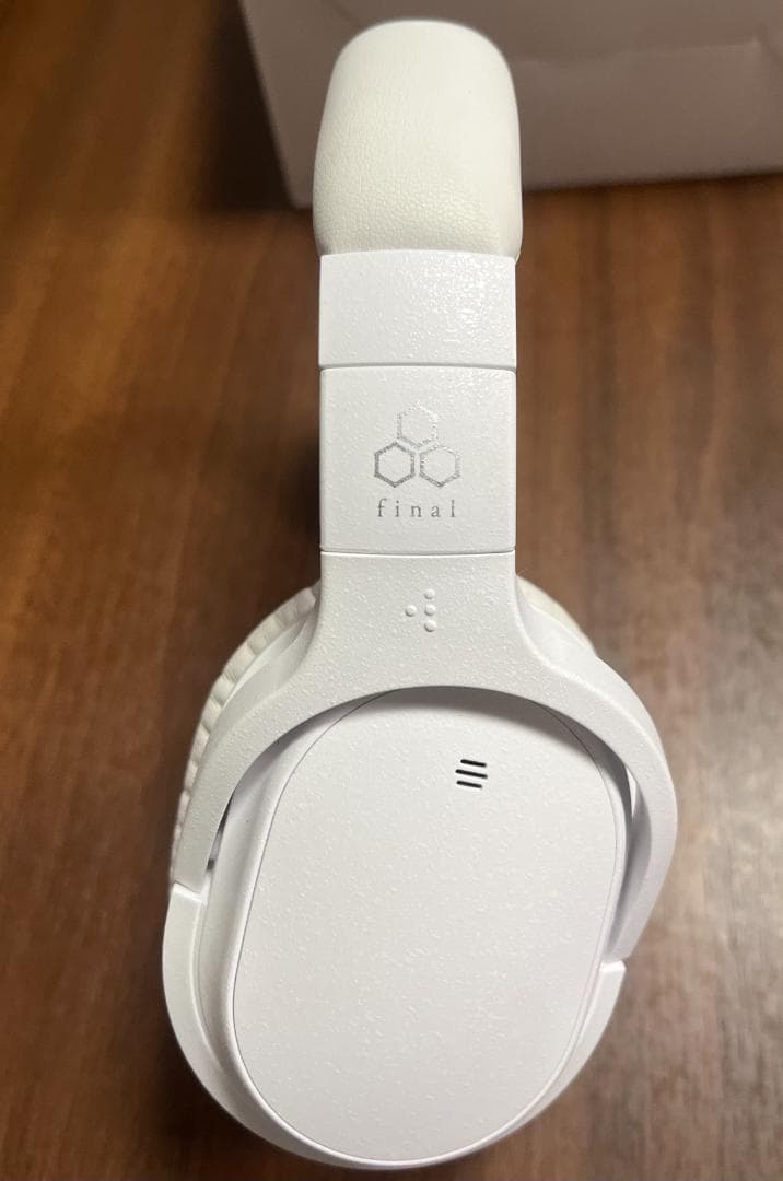 Final UX3000 White ヘッドフォン　白