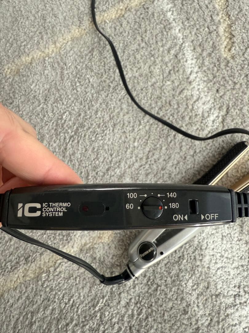 Forme arts ストレートヘアアイロン シルバー/ブラック通電確認済み