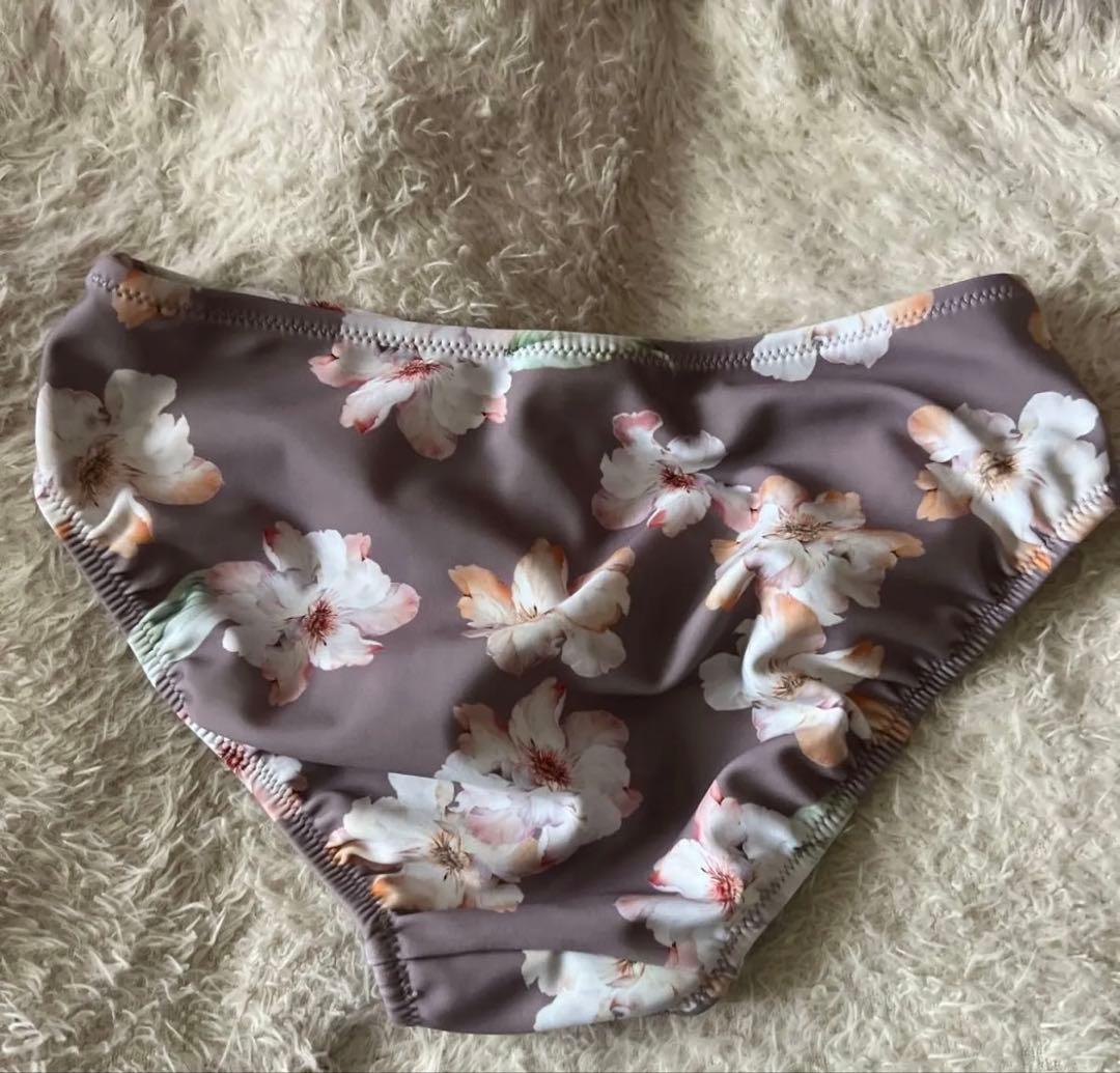 三愛リゾート　花柄　水着