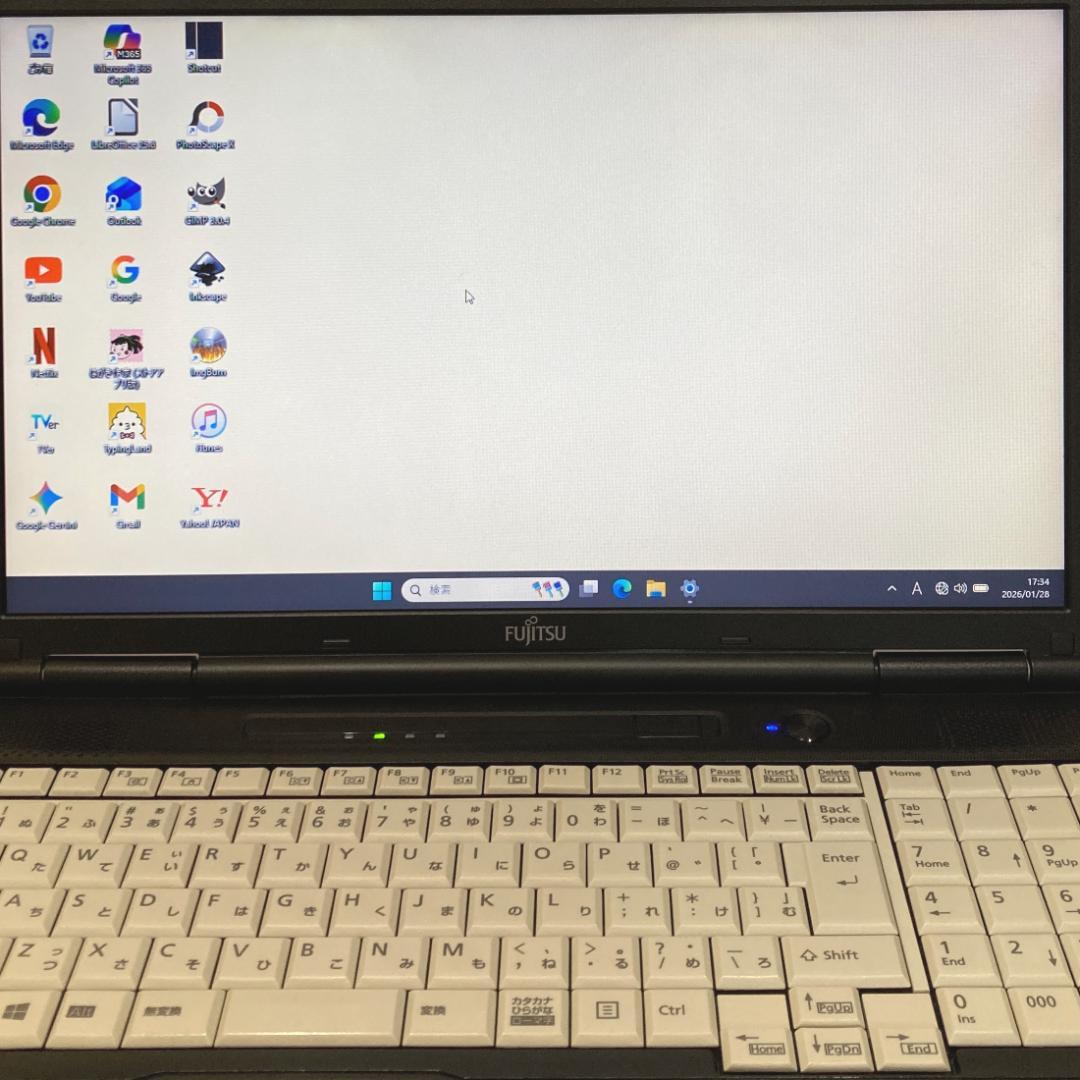 初心者✨快速・大画面・DVD・大容量✨黒✨すぐ使えるノートパソコン◇D484-3