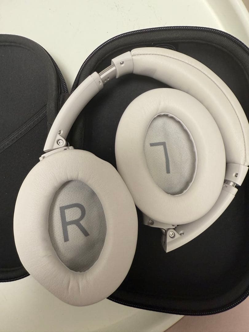 Bose QuietComfort Headphones ホワイトスモーク
