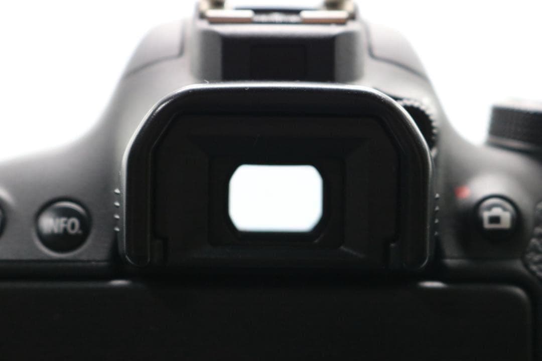 美品 【Canon EOS Kiss X7i ダブルレンズセット】 安心保証あり