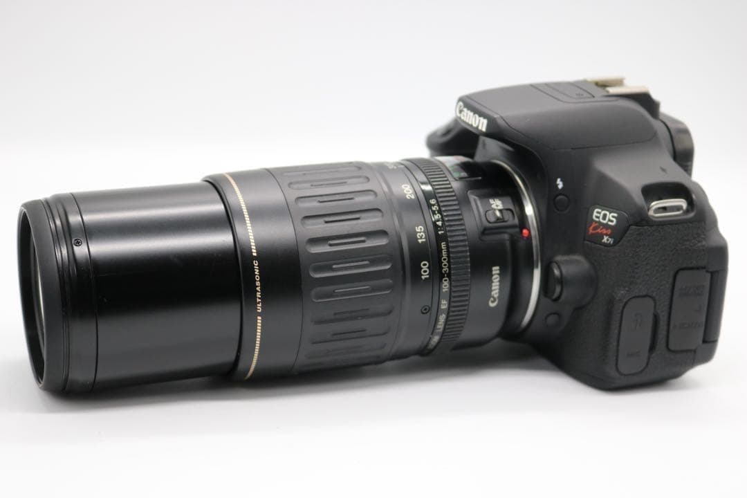 美品 【Canon EOS Kiss X7i ダブルレンズセット】 安心保証あり