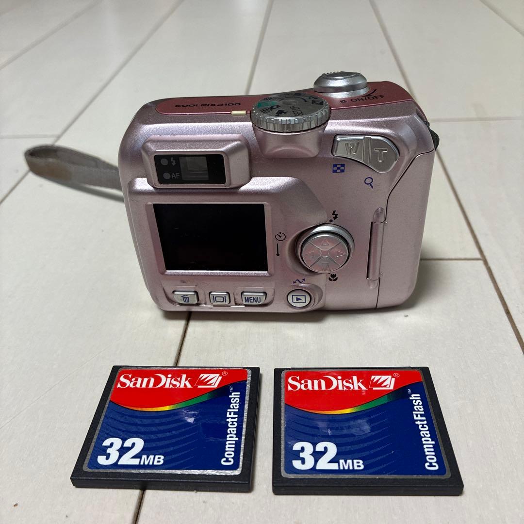 デジコンNikon COOLPIX 2100 メモリー2枚付き　完動品　送料込み