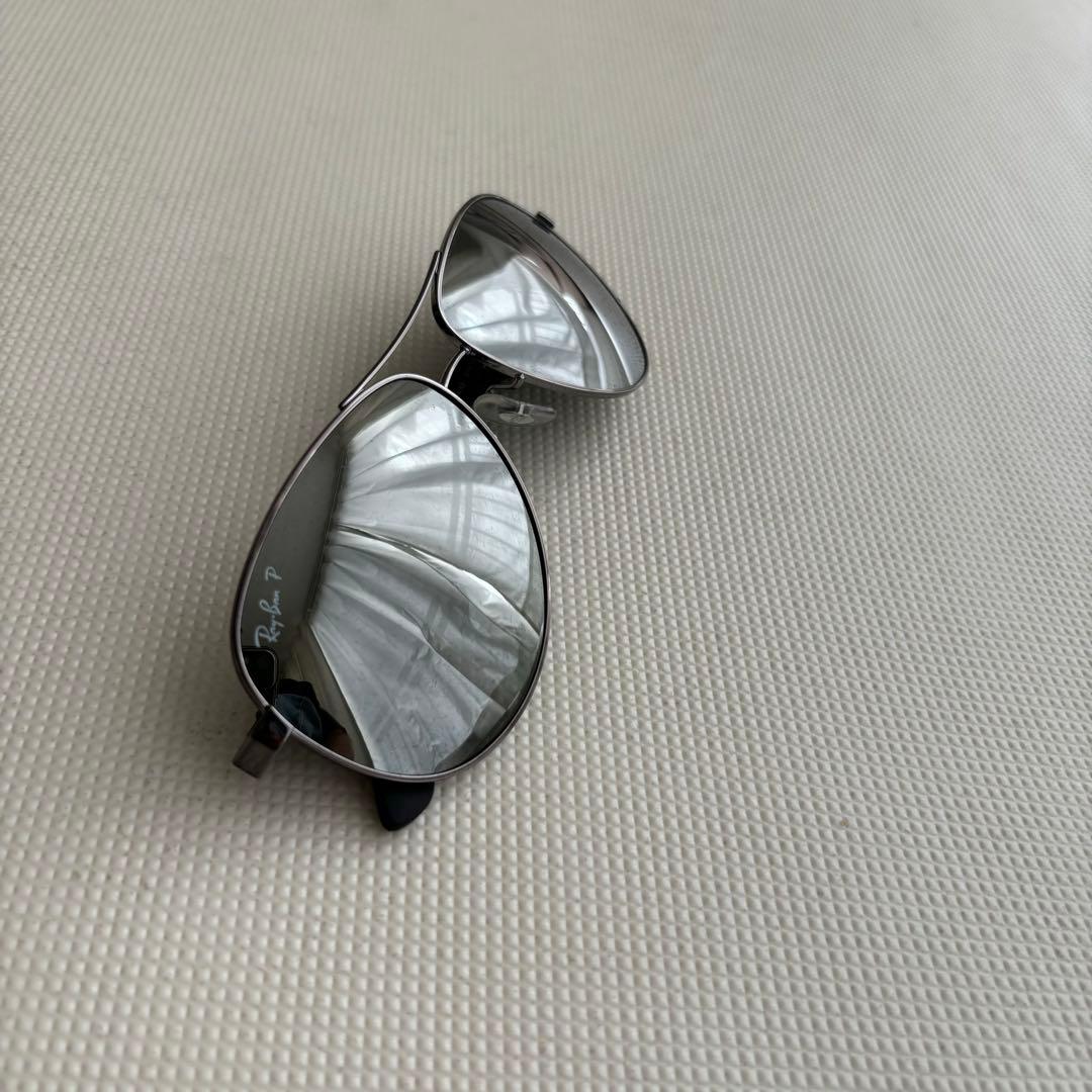 Ray-Ban サングラス グレー レンズ 黒フレーム 付属品あり 保証書あり