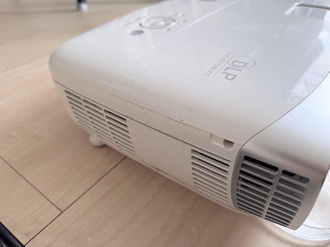 BenQ DLPプロジェクター HT2050 FHD