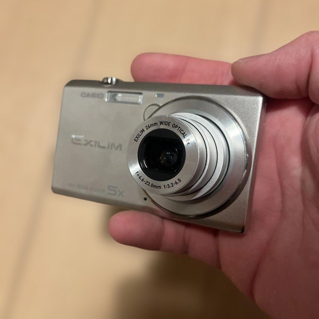 【美品】CASIO EXILIM EX-ZS10 シルバー