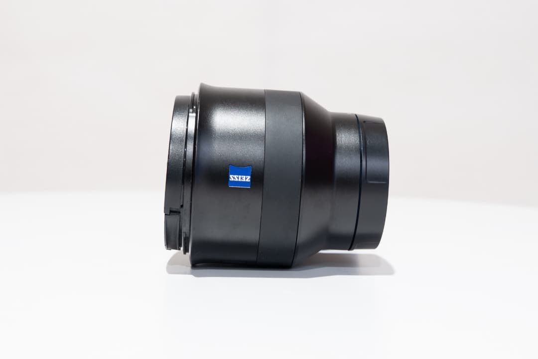 ZEISS Distagon 2/25 単焦点レンズ