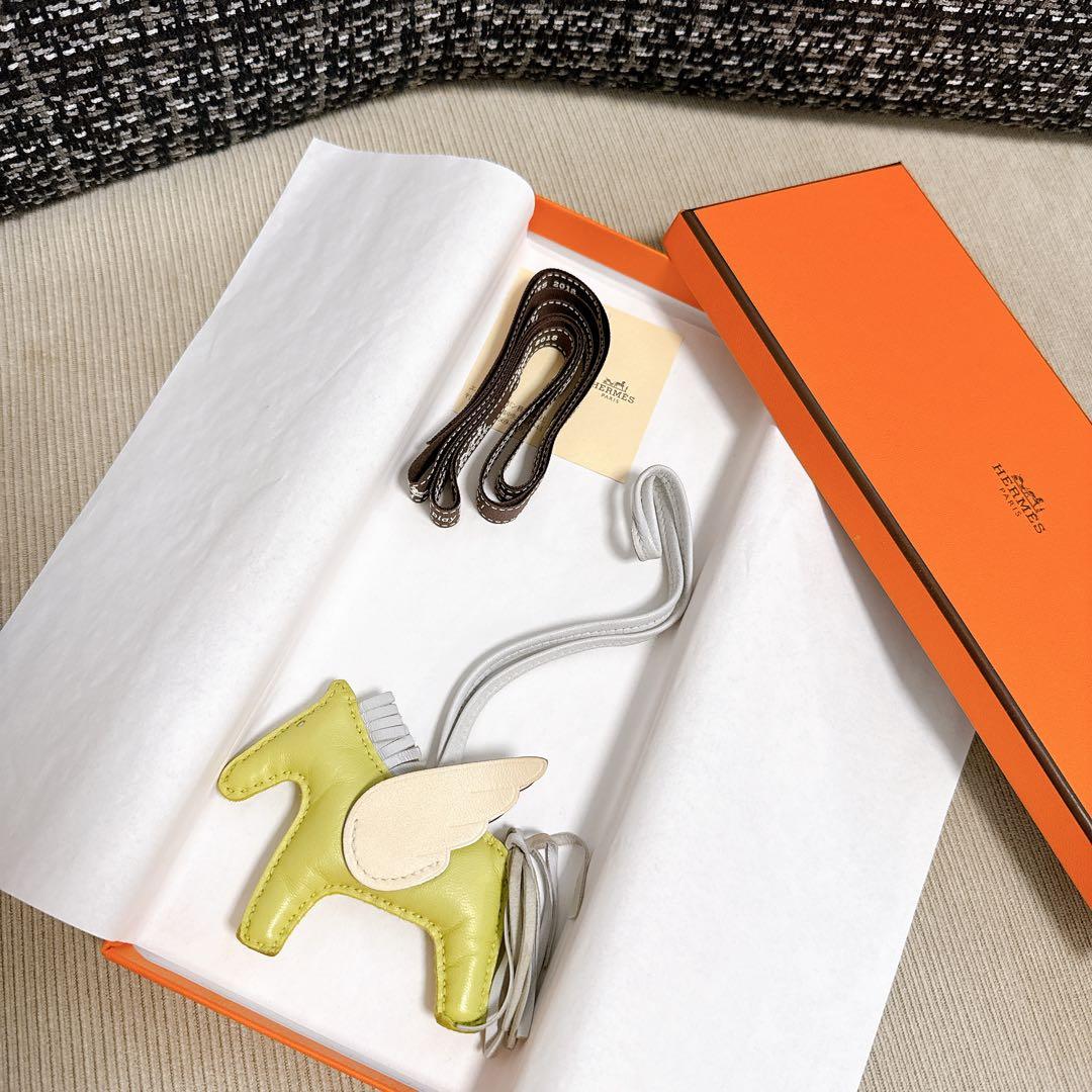 エルメス ペガサス チャーム PM グリーン