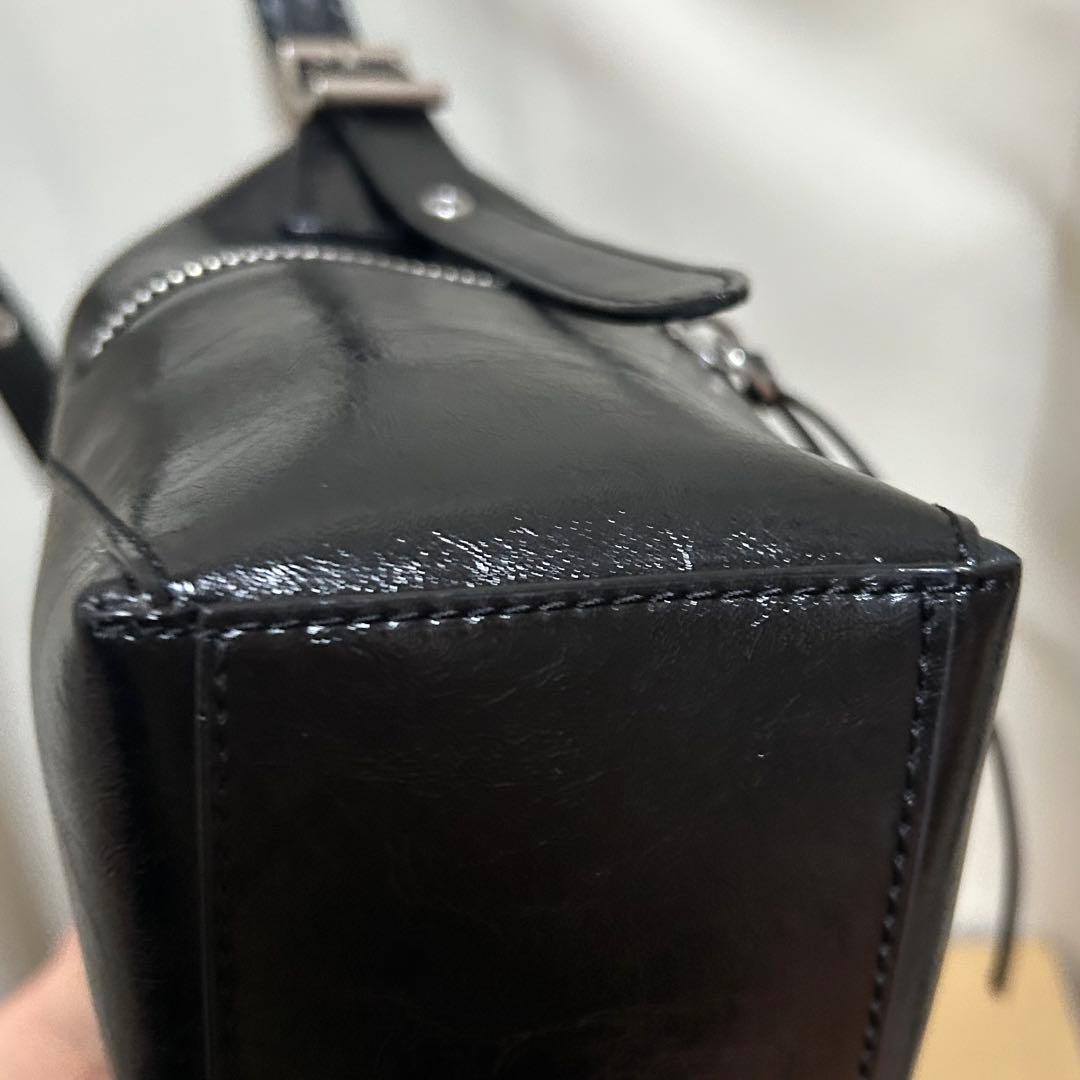 チャールズアンドキース　バッグ　ザイリア　ホーボーバッグ　ショルダーバッグ