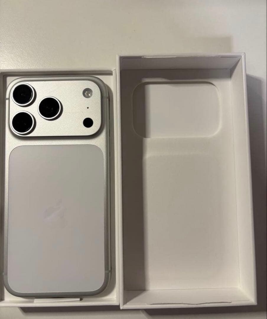 スマートフォン本体 iPhone17pro