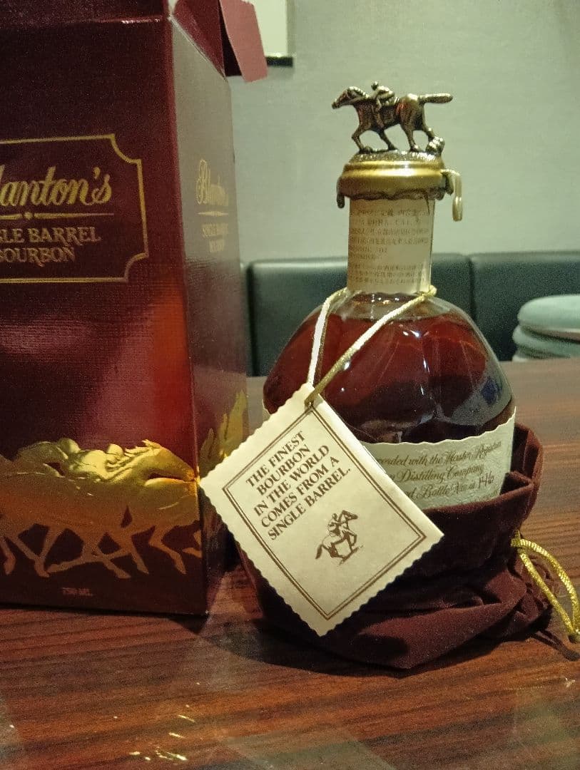 ウイスキー Blanton's Single Barrel Bourbon 750mL