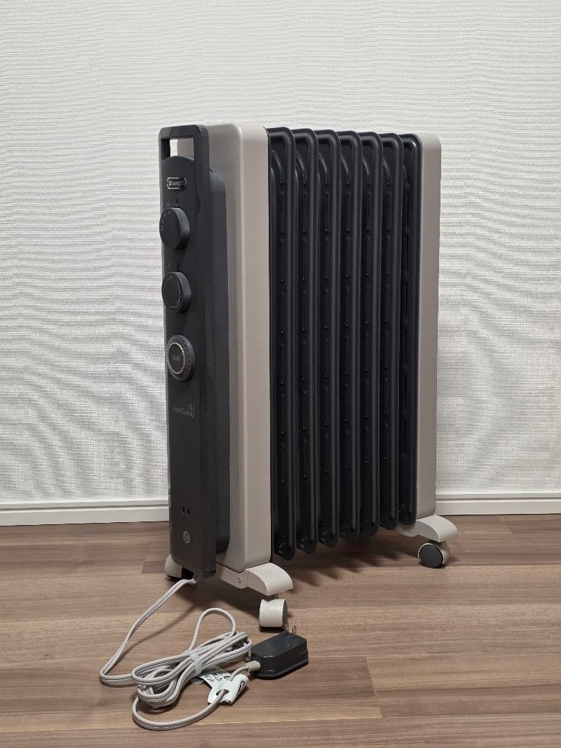 デロンギ ヴェルティカルド オイルヒーター RHJ21FO812-GY