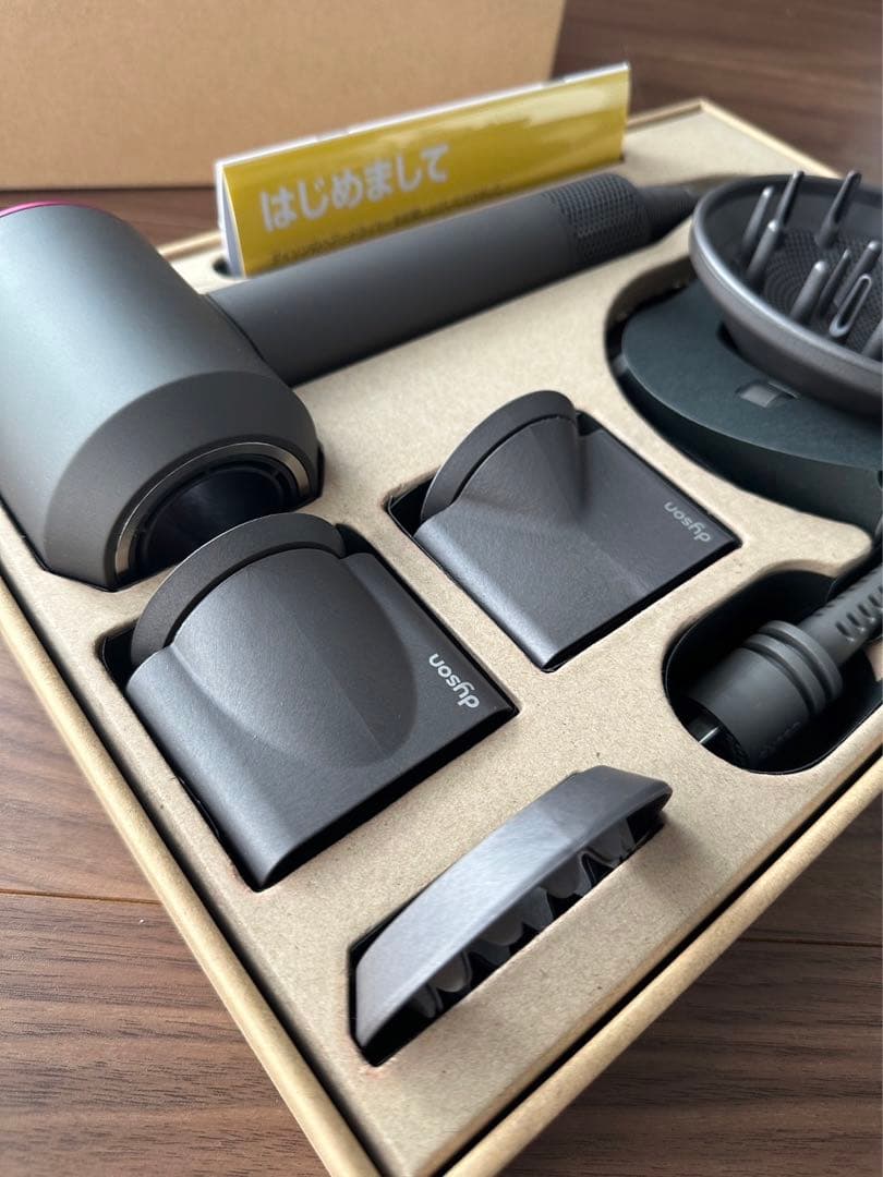 【新品未使用】ダイソンSupersonic Ionic HD03 ULF IIF