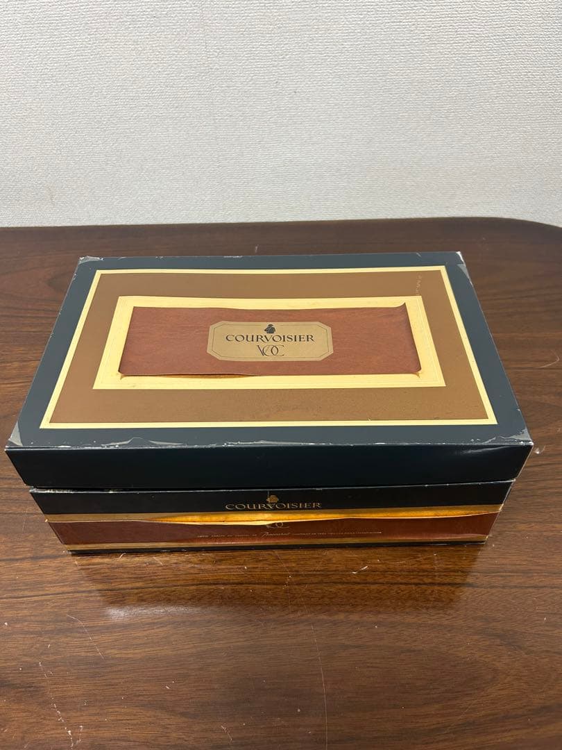 クルボアジェ エクストラ VOC バカラボトル【栓無し】