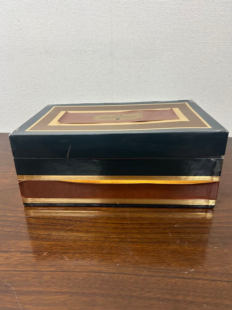 クルボアジェ エクストラ VOC バカラボトル【栓無し】