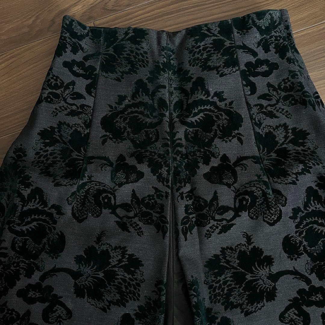 TOGA トーガ 総柄スカート キュロット レザースカート ダマスク柄