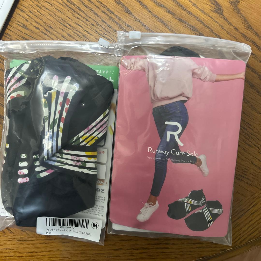 Runway Cure Sole 着圧ソックスMサイズ 2足組