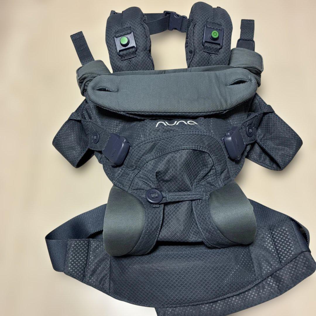 美品！NUNA ヌナ　カドルクリック　抱っこ抱っこひも　デニムカラー