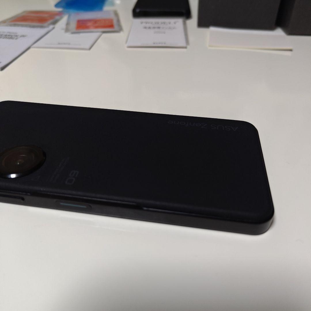 ASUS Zenfone 9 (8GB/128GB)　ブラック