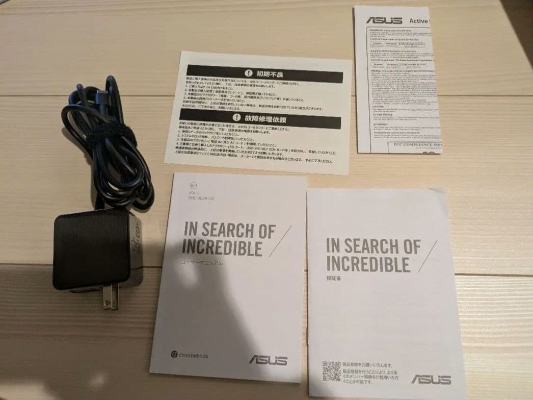 Chromebook本体 ASUS Chromebook CM30 Detachable (CM3001)