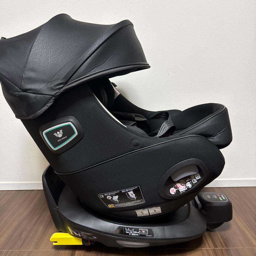 超美品 アップリカ 最高級チャイルドシート クルリラ ビッテ エックス ブラック