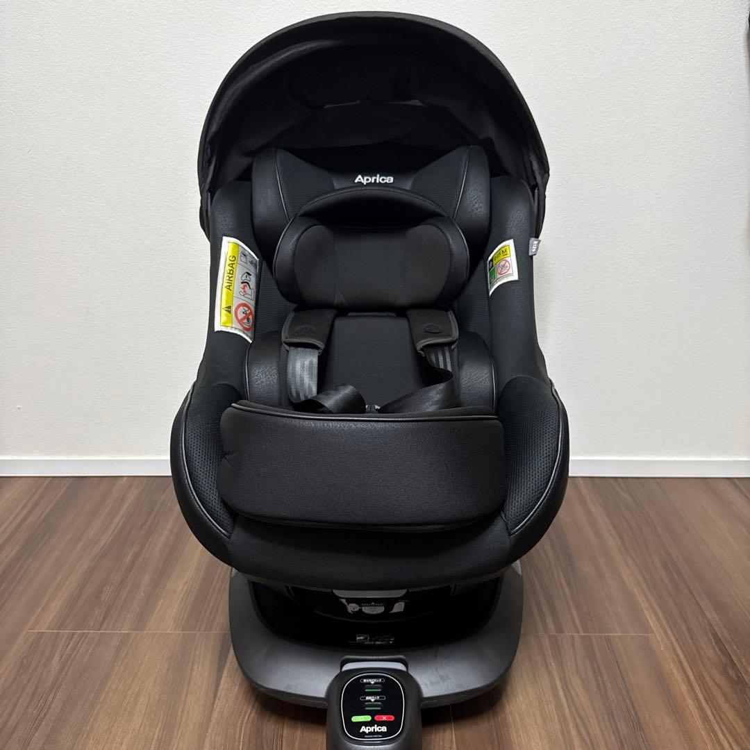 超美品 アップリカ 最高級チャイルドシート クルリラ ビッテ エックス ブラック
