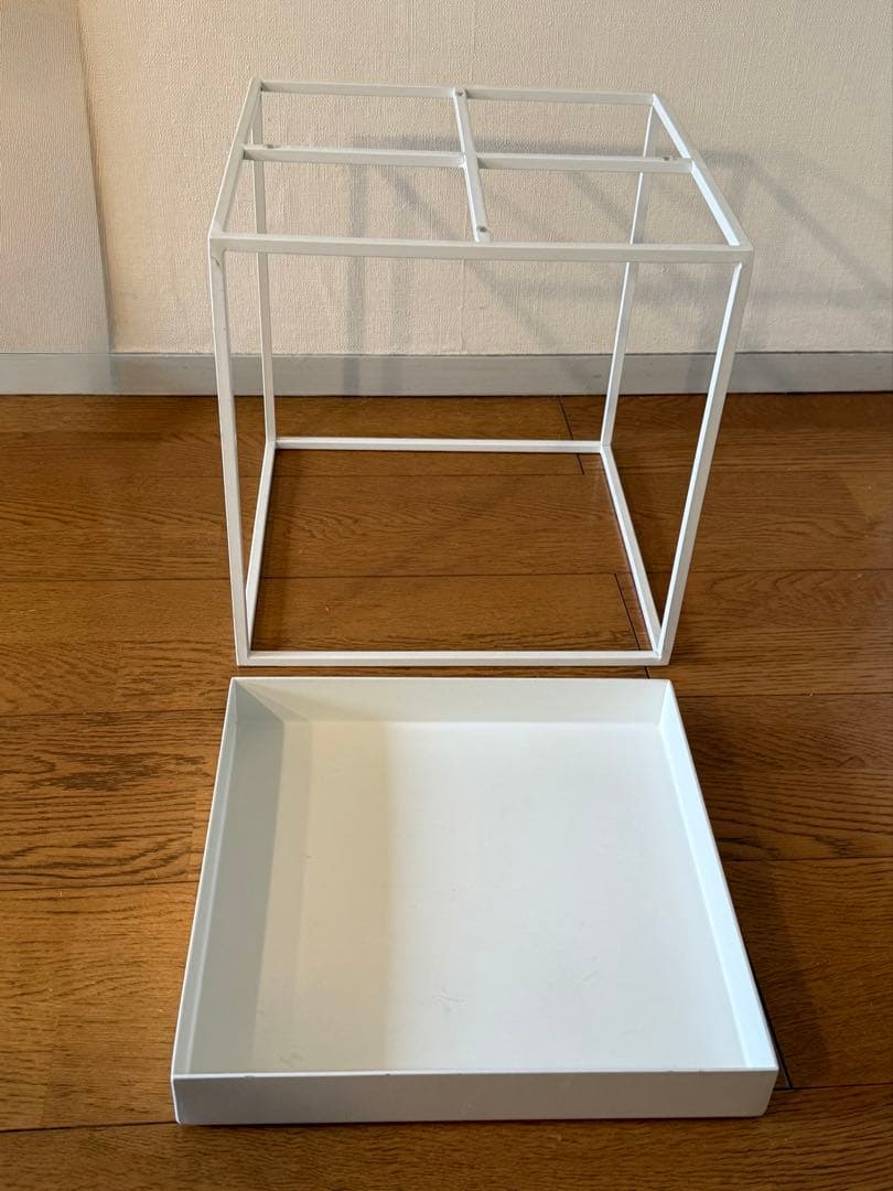 HAY TRAY TABLE（トレイテーブル）S ホワイト サイドテーブル